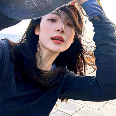 掐指一算，秦先生应是暗恋我